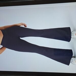 HALARA PATITOFF HAIR RESISTANT CROSSOVER  FLARE LEGGINGS, XL, GUC